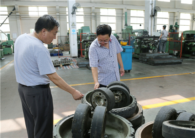 市科協(xié)領導到河北冀川實業(yè)總公司進行工作調(diào)研